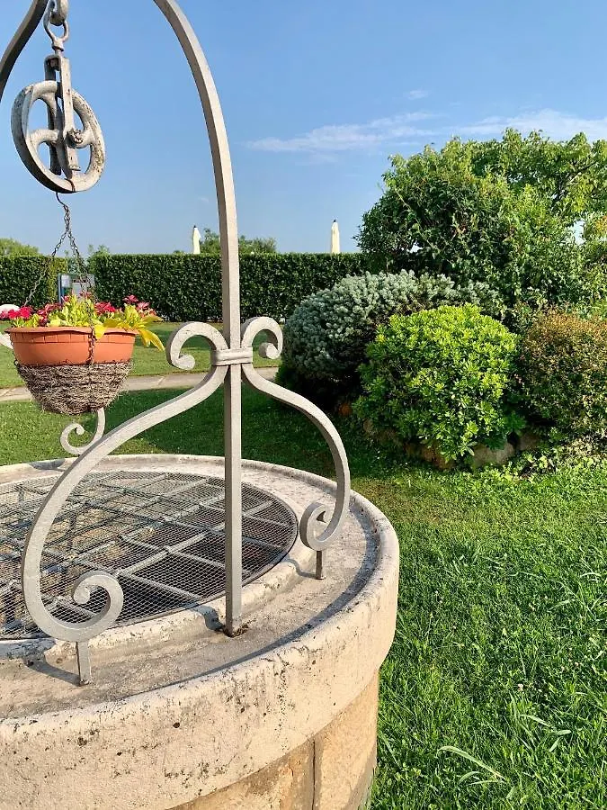 Villa Zanina.23 Sonia Apartment Peschiera del Garda 0*,  Italia